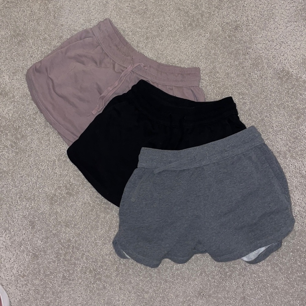 Bundle of 3 shorts